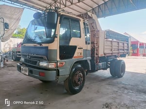ต้องการขาย 6 ล้อ isuzu 175 แรงเครื่องดีมากเลยสภาพพร้อมใช้  เบรคทิฟฟี่