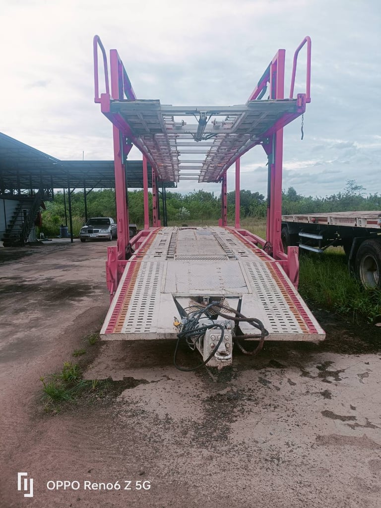 ต้องการขายรถพ่วงบรรทุกรถยนต์ปี 55 หาง rck  สนใจติดต่อ084-5391041   0805507438