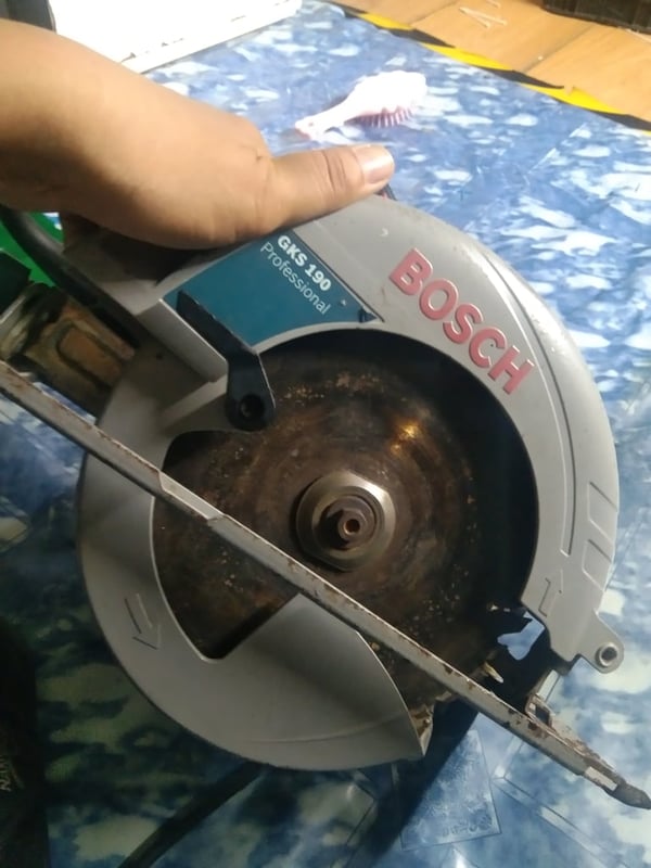 ขายเลื่อยวงเดือน 7 นิ้ว Bosch รุ่น GKS190 (1,400w.)