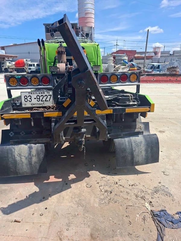 รถยกบรรทุกเฉพาะกิจ ISUZU รุ่น NKR,ELF รถยกบรรทุกเฉพาะกิจ ISUZU รุ่น NKR,ELF