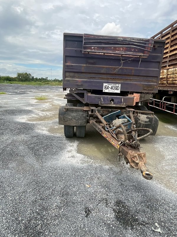 รถหางพ่วงดรัมป์