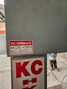 แท่นอัดไฮดรอลิค 100 ตัน 2 ระบบ อยู่พัทยา แท่นอัดไฮดรอลิค 100 ตัน 2 ระบบ อยู่พัทยา