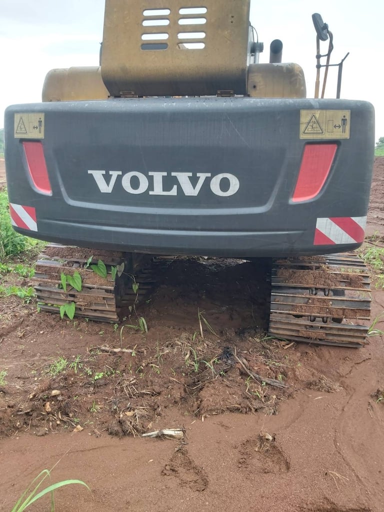 ขายแม็คโคร Volvo EC210