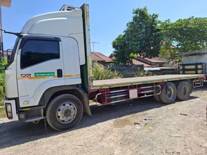 รถบรรทุก10ล้อพื้นเรียบ 7.5เมตร