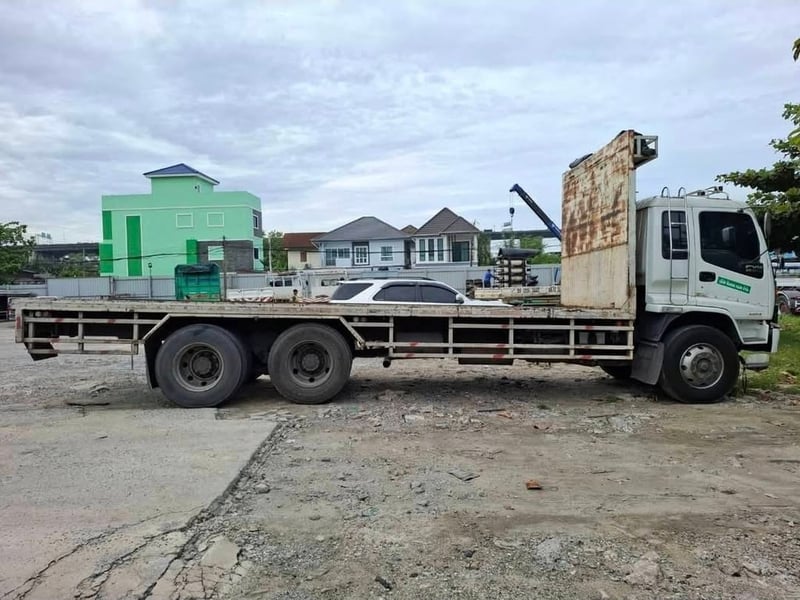 อีซูซุ เดกก้า เพลาเดียว พื้นเรียบ 7.2 เมตร เครื่อง 6HE1 230แรงม้า