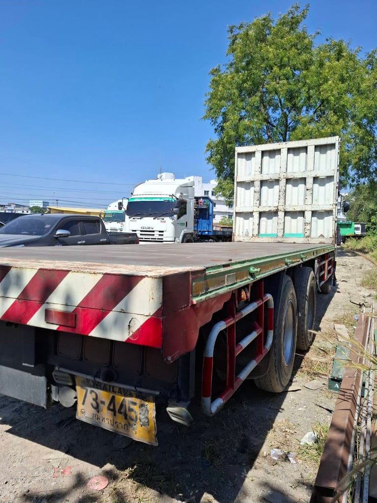 รถบรรทุก10ล้อพื้นเรียบ 7.5เมตร รถบรรทุก10ล้อพื้นเรียบ 7.5เมตร