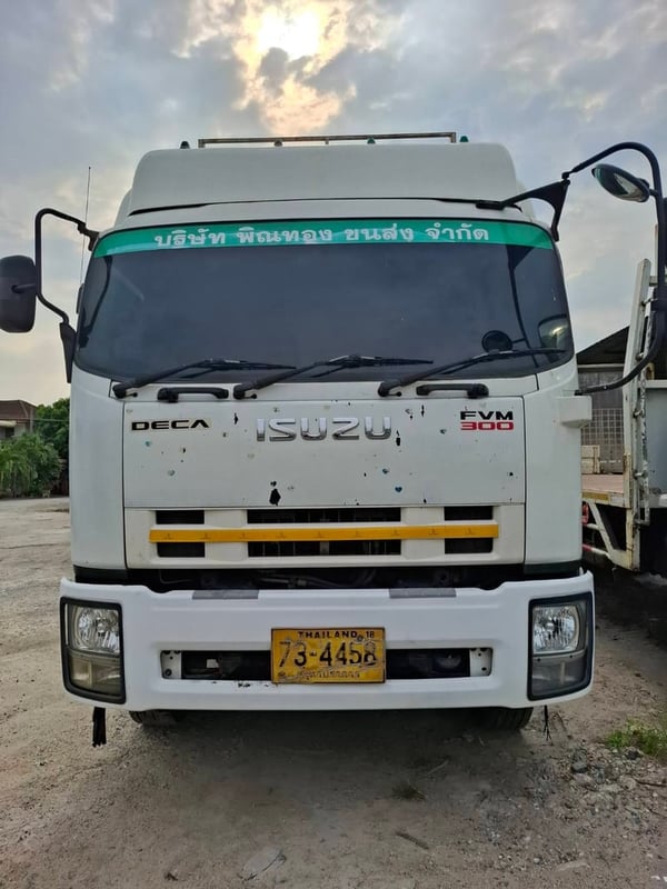 รถ 10ล้อ พื้นเรียบ  กระบะยาว 7.5เมตร รถจดทะเบียนปี 2559 เครื่อง6HK ยูโร3 เครื่อง 300แรงม้า 