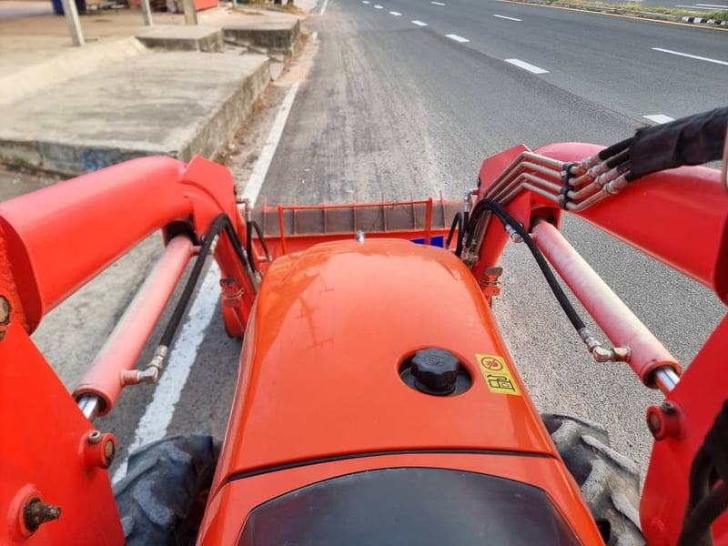 ขาย L4018SP ปี65 พร้อมชุดตัก สวยๆเดิมๆทุกจุด เครื่องเกียร์เดิมแน่น พร้อมใช้งาน สีเดิมทั้งค้น ราคา 365,000 บาม โทร 088-8831878 ,084-5486359 แยกตาเพชร อ.สนม จ.สุรินทร์