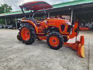 👉ขาย L4018SP ปี66 ใช้งาน 835 ชม.ใบดันหน้าใหม่ เดิมทุกจุด เครื่องเกียร์เดิมไม่เคยแกะ พร้อมใช้ เล่มครบ 🚩ราคา 398,000 ผานหน้าใหม่+ผานหลัง 🚩ราคา 435,000 อุปกรณ์ครบ ☎️โทร 088-8831878 ,084-5486359 🚩ร้าน PL แทรคเตอร์ แยกตาเพชร อ.สนม จ.สุรินทร์