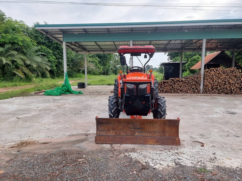 👉เข้าใหม่👈L4018SP ปี64 ใช้งานน้อย เดิมทั้งคัน สีเดิม เครื่องเกียร์เดิมไม่เคยแกะ พร้อมใช้ไม่มีรั่วซึม เล่มครบ 🚩ราคา 298,000 (ตัวรถ+ใบดัน) 🚩ราคา 345,000 (ผานหน้า+ผานหลัง) 🚩ราคา 365,000 (ผานหน้า+ผานหลัง+โรตารี่) ☎️สนใจโทร 088-8831878 ,084-5486359 🚩แยกตาเพชร อ.สนม จ.สุรินทร์