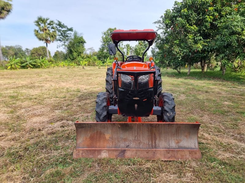 ขาย L5018SP ปี65 ใช้งาน 1,551 ชม. สวยเดิมทั้งคัน พร้อมใช้ ราคาเบาๆ ราคา 398,000 บาท โทร 088-8831878,084-5486359 แยกตาเพชร อ.สนม จ.สุรินทร์