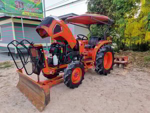 ขาย L4018SP ปี65 สวยเดิมทุกจุด รถไม่ค่อยได้ใช้ เครื่องเกียร์เดิมไม่เคยแกะ พร้อมใช้ เล่มครบ ราคา 365,000 บาท โทร088-8831878 ,084-5486359 อ.สนม จ.สุรินทร์