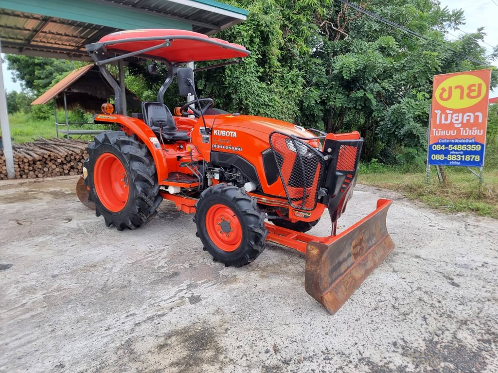 👉เข้าใหม่👈ขายคูโบต้า L4018DT รถปี63 ใช้งานน้อย เดิมๆทั้งคัน เครื่องเกียร์เดิมไม่เคยแกะ ไม่มีรั่วซึม พร้อมใช้งาน เล่มครบ 👉ราคา 358,000 อุปกรณ์ครบ ☎️โทร 088-8831878 ,084-5486359 🚩อ.สนม จ.สุรินทร์ (ร้าน PL แทรคเตอร์)