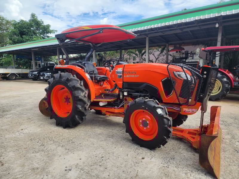 👉สินค้าเข้าใหม่👈ขายL5018SP ปี66 ใช้งานน้อย เครื่องเกียร์เดิม สีเดิม พร้อมใช้งาน เล่มครบ 🚩ราคา 428,000 บาท (ผานหน้า+ผานหลัง) ☎️โทร 088-8831878 ,084-5486359 🚩อ.สนม จ.สุรินทร์ (ร้าน PL แทรคเตอร์)