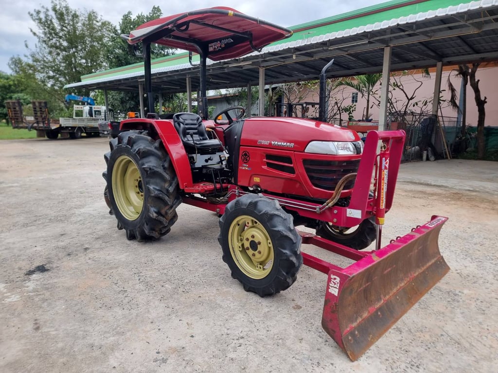 ขายยันม่าร์ EF514T รถปี61 ใช้งานน้อย สวยเดิมทุกจุด เครื่องเกียร์เดิมไม่เคยแกะ พร้อมใช้ ราคา 338,000 บาท ผานหน้า+ผานหลัง โทร 088-8831878 ,084-5486359 แยกตาเพชร อ.สนม จ.สุรินทร์ #ร้านขายรถไถมือสอง #รถไถยันม่าร์ #รถไถยันม่าร์มือสอง #รถไถมือสองราคาถูก #ทุกคน