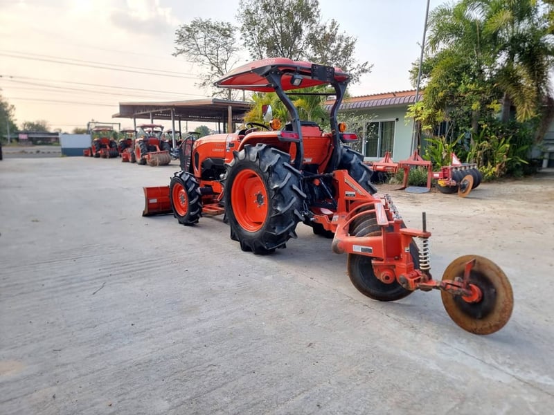 ขาย L5018SP ปี65 ใช้งานน้อย พร้อมใช้งานน้อย เดิมทั้งคัน เครื่องเกียร์แน่น เล่มครบ ราคา 488,000 บาท (อุปกรณ์ครบ) โทร 088-8831878 ,084-5486359 แยกตาเพชร อ.สนม จ.สุรินทร์