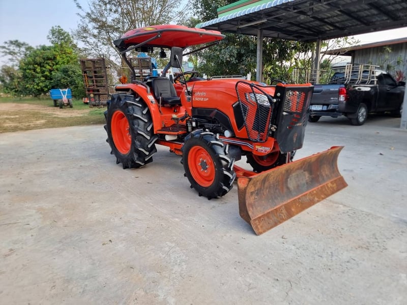 ขาย L5018SP ปี65 ใช้งานน้อย พร้อมใช้งานน้อย เดิมทั้งคัน เครื่องเกียร์แน่น เล่มครบ ราคา 488,000 บาท (อุปกรณ์ครบ) โทร 088-8831878 ,084-5486359 แยกตาเพชร อ.สนม จ.สุรินทร์