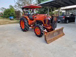 ขาย L5018SP ปี65 ใช้งานน้อย พร้อมใช้งานน้อย เดิมทั้งคัน เครื่องเกียร์แน่น เล่มครบ ราคา 488,000 บาท (อุปกรณ์ครบ) โทร 088-8831878 ,084-5486359 แยกตาเพชร อ.สนม จ.สุรินทร์