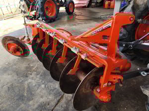 รถสวยๆมาอีกแล้วคะ L5018SP  ปี66 ใช้งาน 1,321 ชม. เครื่องเกียร์เดิมๆ พร้อมใช้งาน ไม่มีรั่วซึม เล่มครบ ราคา 465,000 บาท  โทร 088-8831878 ,084-5486359 แยกตาเพชร อ.สนม จ.สุรินทร์