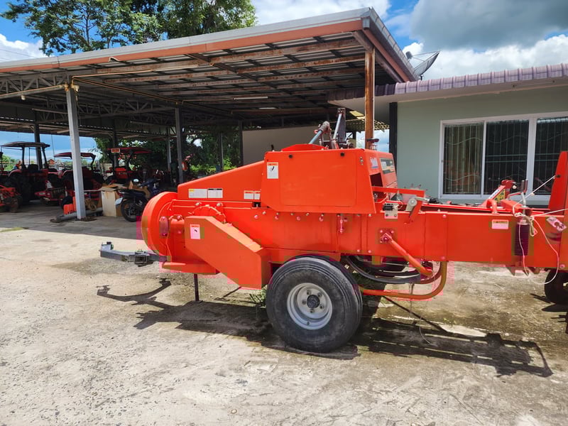 👉 ขายเครื่องอัดฟาง HB135 สวยพร้อมใช้  👉ราคา 230,000 บาท ☎️โทร 088-8831878 ,084-5486359 🚩แยกตาเพชร อ.สนม จ.สุรินทร์