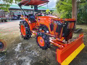 ขาย L4018SP ปี64ใช้งานน้อย รถสวย พร้อมใช้ เครื่องเกียร์เดิม เล่มครบ ราคา 375,000 บาท อุปกรณ์ครบ โทร 088-8831878 ,084-5486359 แยกตาเพชร อ.สนม จ.สุรินทร์ #ร้านรถไถมือสอง #รถไถมือสองสภาพสวยๆ #รถไถคูโบต้า #รถไถมือสองราคาถูก