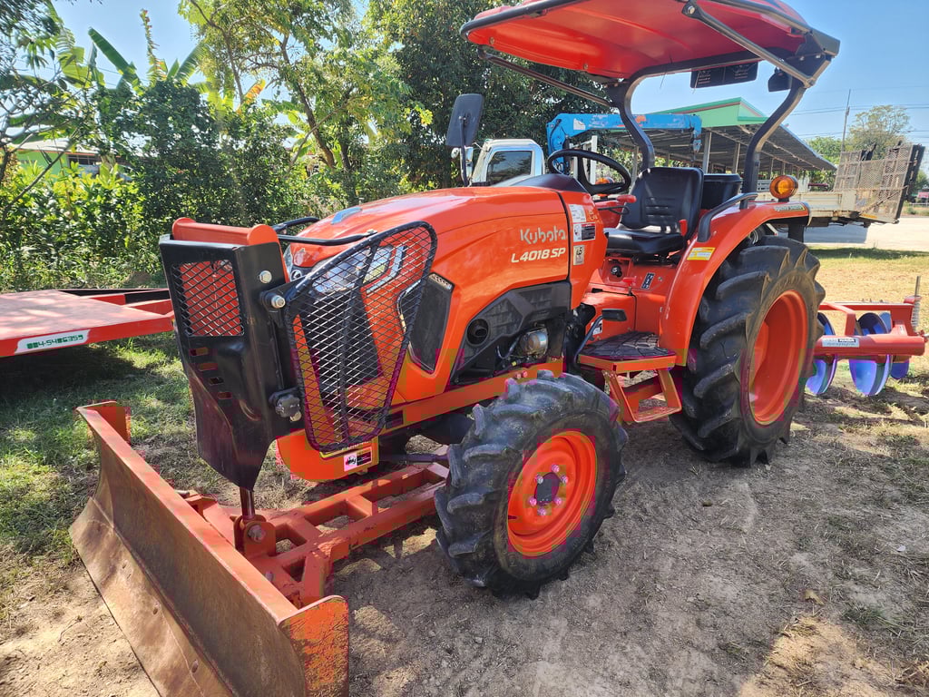 ขาย L4018SP ปี66 ใช้งาน 711 ชม.สวยเดิมทุกจุด ราคา 385,000 ได้ผานหลังใหม่ โทร 088-8831878 ,084-5486359 แยกตาเพชร อ.สนม จ.สุรินทร์