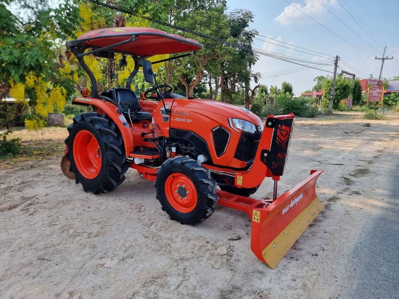 ขาย L4018SP ปี65 ใช้งานน้อย เครื่องเกียร์เดิม ใบดันหน้าใหม่ สวยพร้อมใช้งาน ราคา 358,000 บาท (ใบดันหน้าใหม่+ผานหลัง) โทร 088-8831878 ,084-5486359 แยกตาเพชร อ.สนม จ.สุรินทร์