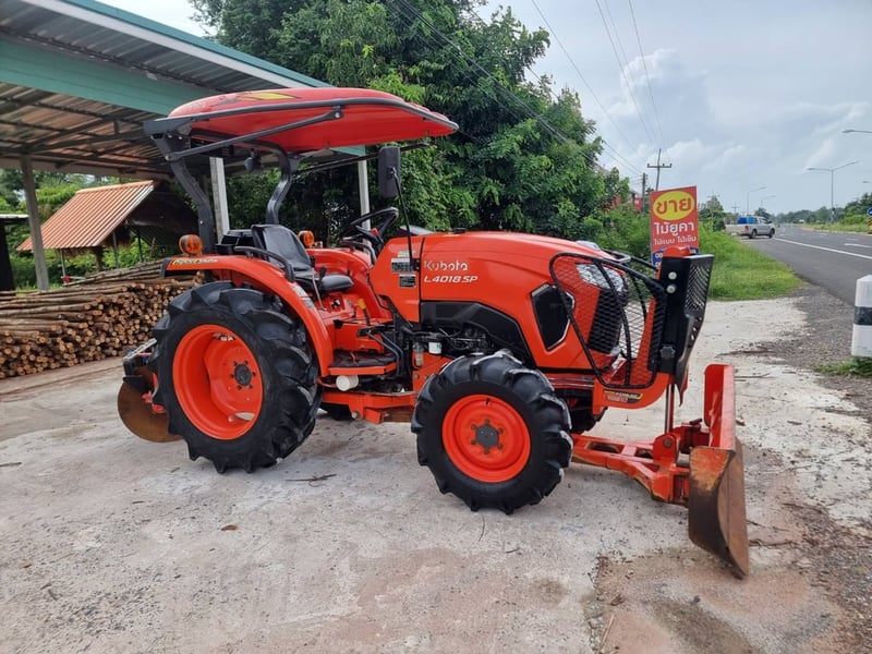 👉เข้าใหม่👈L4018SP ปี64 ใช้งานน้อย เดิมทั้งคัน สีเดิม เครื่องเกียร์เดิมไม่เคยแกะ พร้อมใช้ไม่มีรั่วซึม เล่มครบ 🚩ราคา 298,000 (ตัวรถ+ใบดัน) 🚩ราคา 345,000 (ผานหน้า+ผานหลัง) 🚩ราคา 365,000 (ผานหน้า+ผานหลัง+โรตารี่) ☎️สนใจโทร 088-8831878 ,084-5486359 🚩แยกตาเพชร อ.สนม จ.สุรินทร์