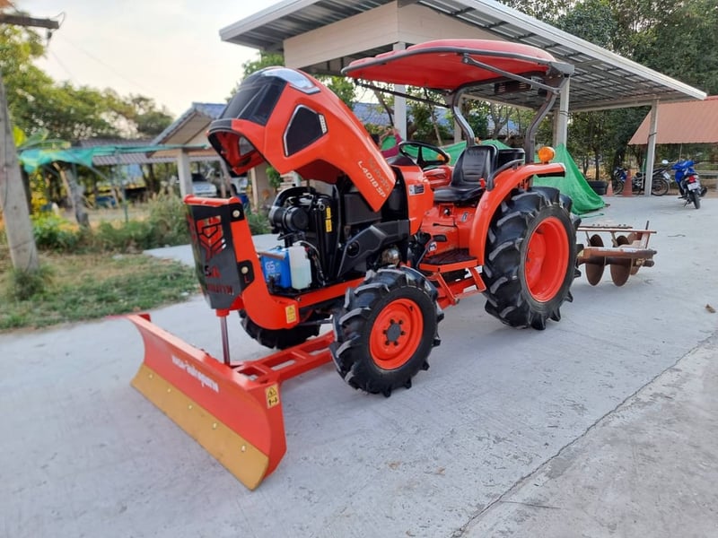 เข้าใหม่ L4018SP ปี65 ใช้งานน้อย สวยเดิมทุกจุด เครื่องเกียร์เดิมๆไม่เคยแกะ พร้อมใช้งาน เล่มครบ ราคา 368,000 บาท (ผานหน้าใหม่+ผานหลัง) โทร 088-8831878 ,084-5486359 แยกตาเพชร อ.สนม จ.สุรินทร์