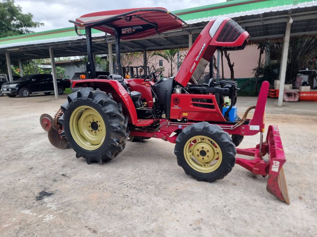 ขายยันม่าร์ EF514T รถปี61 ใช้งานน้อย สวยเดิมทุกจุด เครื่องเกียร์เดิมไม่เคยแกะ พร้อมใช้ ราคา 338,000 บาท ผานหน้า+ผานหลัง โทร 088-8831878 ,084-5486359 แยกตาเพชร อ.สนม จ.สุรินทร์ #ร้านขายรถไถมือสอง #รถไถยันม่าร์ #รถไถยันม่าร์มือสอง #รถไถมือสองราคาถูก #ทุกคน