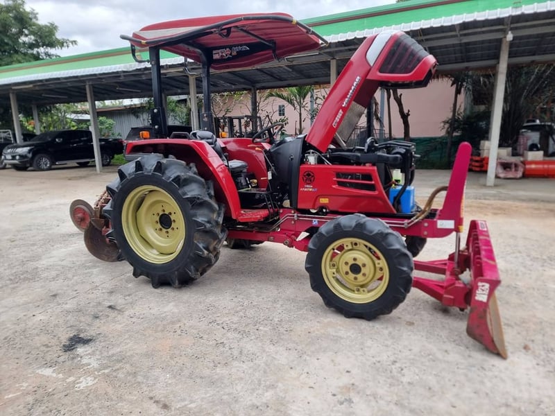 ขายยันม่าร์ EF514T รถปี61 ใช้งานน้อย สวยเดิมทุกจุด เครื่องเกียร์เดิมไม่เคยแกะ พร้อมใช้ ราคา 338,000 บาท ผานหน้า+ผานหลัง โทร 088-8831878 ,084-5486359 แยกตาเพชร อ.สนม จ.สุรินทร์ #ร้านขายรถไถมือสอง #รถไถยันม่าร์ #รถไถยันม่าร์มือสอง #รถไถมือสองราคาถูก #ทุกคน