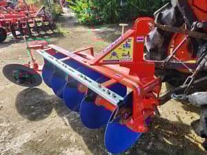 ขาย L4018SP ปี64ใช้งานน้อย รถสวย พร้อมใช้ เครื่องเกียร์เดิม เล่มครบ ราคา 375,000 บาท อุปกรณ์ครบ โทร 088-8831878 ,084-5486359 แยกตาเพชร อ.สนม จ.สุรินทร์ #ร้านรถไถมือสอง #รถไถมือสองสภาพสวยๆ #รถไถคูโบต้า #รถไถมือสองราคาถูก