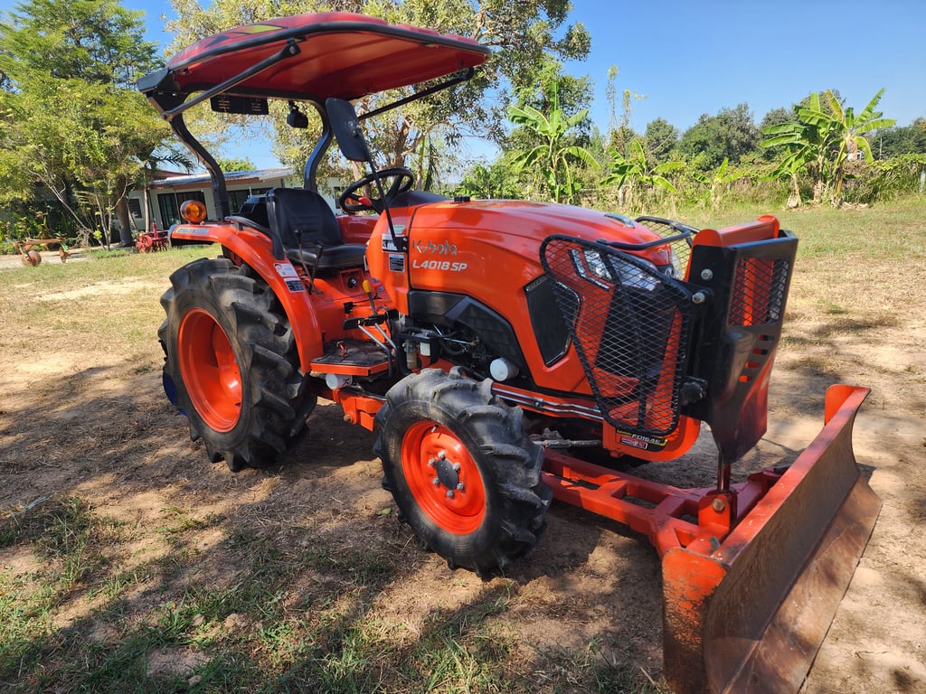 ขาย L4018SP ปี66 ใช้งาน 711 ชม.สวยเดิมทุกจุด ราคา 385,000 ได้ผานหลังใหม่ โทร 088-8831878 ,084-5486359 แยกตาเพชร อ.สนม จ.สุรินทร์