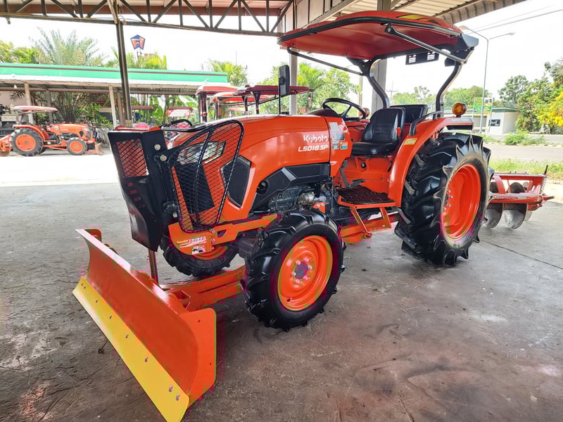 รถสวยๆมาอีกแล้วคะ L5018SP  ปี66 ใช้งาน 1,321 ชม. เครื่องเกียร์เดิมๆ พร้อมใช้งาน ไม่มีรั่วซึม เล่มครบ ราคา 465,000 บาท  โทร 088-8831878 ,084-5486359 แยกตาเพชร อ.สนม จ.สุรินทร์