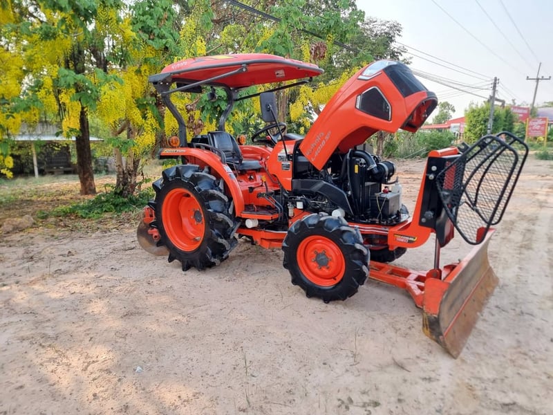 ขาย L4018SP ปี65 สวยเดิมทุกจุด รถไม่ค่อยได้ใช้ เครื่องเกียร์เดิมไม่เคยแกะ พร้อมใช้ เล่มครบ ราคา 365,000 บาท โทร088-8831878 ,084-5486359 อ.สนม จ.สุรินทร์