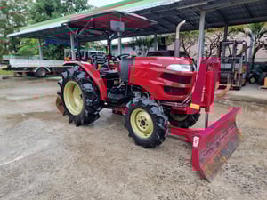 ขาย ยันม่าร์EF393T รถปี61 ใช้งาน 1,439 ชม. รถสีเดิมโรงงาน เครื่องเกียร์เดิม พร้อมใช้งาน 🚩ราคา 265,000 บาท อุปกรณ์ครบ ☎️โทร 088-8831878 ,084-5486359 🚩ร้าน PL แทรคเตอร์ อ.สนม จ.สุรินทร์ #รถไถราคาถูก #รถไถมือสอง