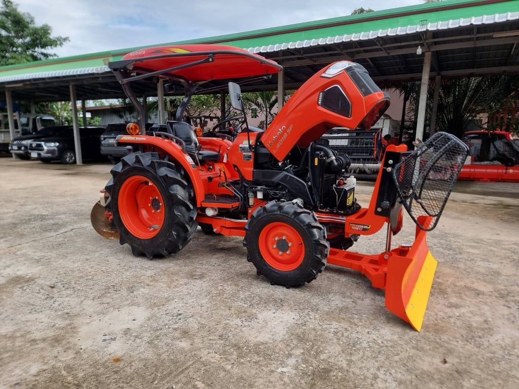 ขายL4018SP ปี65 ใช้งานน้อย เครื่องเกียร์เดิม เครื่องแน่นเกียร์แน่นพร้อมใช้งาน เล่มครบ 👉ราคา 368,000 บาท อุปกรณ์ครบ ☎️โทร 088-8831878 ,084-5486359 🚩อ.สนม จ.สุรินทร์ (ร้าน PL แทรคเตอร์)