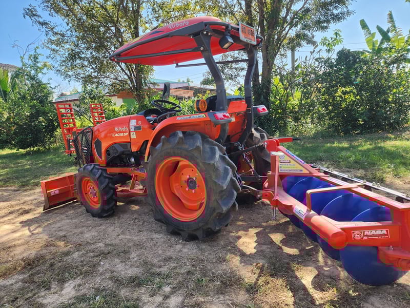 ขาย L4018SP ปี66 ใช้งาน 711 ชม.สวยเดิมทุกจุด ราคา 385,000 ได้ผานหลังใหม่ โทร 088-8831878 ,084-5486359 แยกตาเพชร อ.สนม จ.สุรินทร์ ขาย L4018SP ปี66 ใช้งาน 711 ชม.สวยเดิมทุกจุด ราคา 385,000 ได้ผานหลังใหม่ โทร 088-8831878 ,084-5486359 แยกตาเพชร อ.สนม จ.สุรินทร์