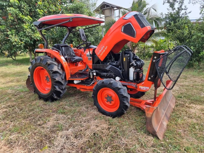 ขาย L5018SP ปี65 ใช้งาน 1,551 ชม. สวยเดิมทั้งคัน พร้อมใช้ ราคาเบาๆ ราคา 398,000 บาท โทร 088-8831878,084-5486359 แยกตาเพชร อ.สนม จ.สุรินทร์