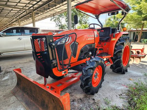 ขาย L4018SP ปี65 ใช้งาน 1,062 ชม. เครื่องเกียร์เดิมๆไม่เคยแกะ พร้อมใช้งานเครื่องไม่หอน ไม่มีรั่วซึม ราคา 348,000 บาท โทร 088-8831878 ,084-5486359 แยกตาเพชร อ.สนม จ.สุรินทร์