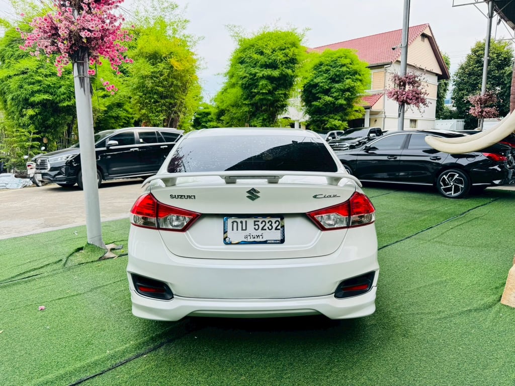 ไมล์แท้ 9,xxx กม #SUZUKI CIAZ 1.2 GL CVT ปี 2023 ไมล์แท้ 9,xxx กม #SUZUKI CIAZ 1.2 GL CVT ปี 2023