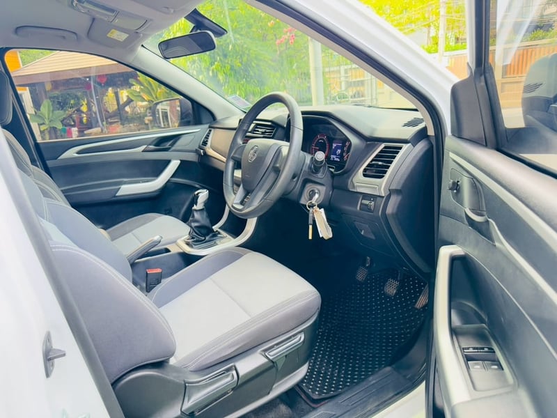 ใหม่มาก ไมล์แท้ 13,xxx กม #MG EXTENDER GIANTCAB 2.0 C ปี 2024