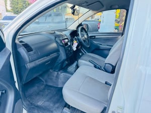 ✔️ตู้แห้ง + ลิฟท์ยกฝาท้าย ไฮดรอลิกส์ #ISUZU D-MAX SPARK 1.9 Ddsi ปี 2020