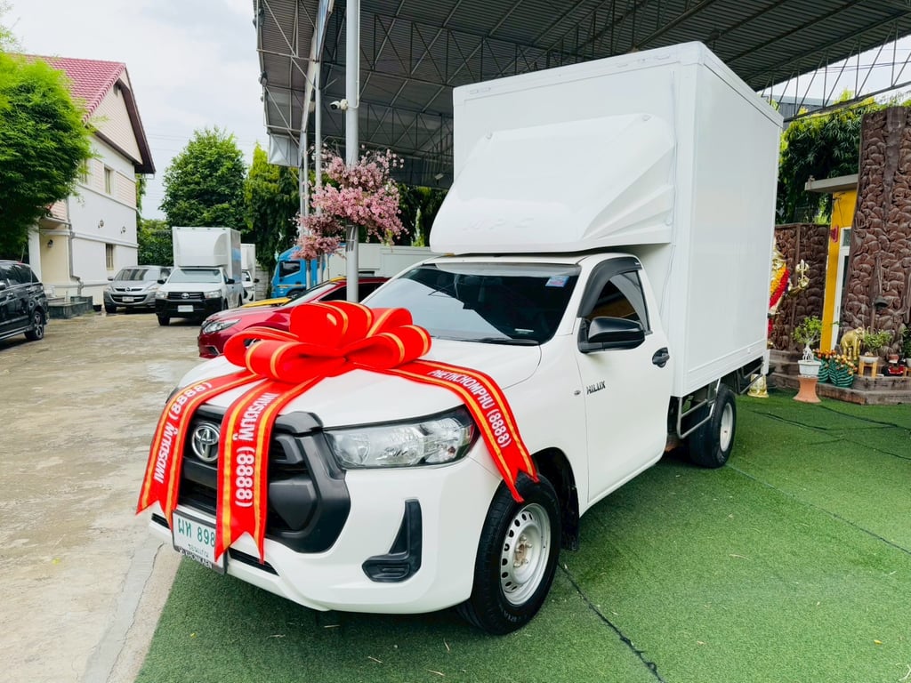 ตู้แห้ง ด้านในเป็นวัสดุ สแตนเลส ✔️สูงใน 190 ซม. ✔️เสริมแหนบ  TOYOTA REVO 2.4  ENTRY ปี 2020