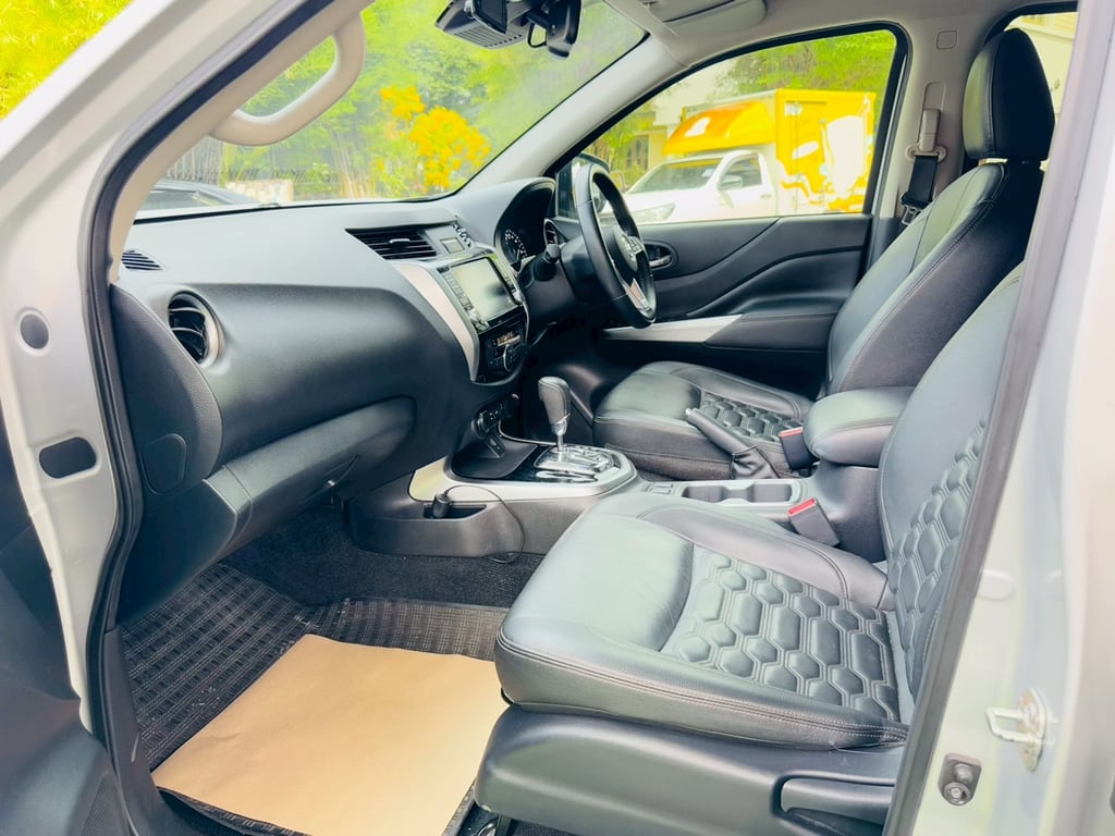 4x4 AUTO TOP #NISSAN NAVARA Double Cab 2.3 VL 4WD  AT ปี 2021