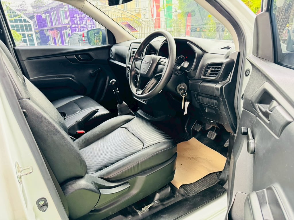 Cool Box Food Grade✔️ไมล์แท้ 15,xxx กม #ISUZU D-MAX SPARK 1.9 Ddsi ปี 2021 Cool Box Food Grade✔️ไมล์แท้ 15,xxx กม #ISUZU D-MAX SPARK 1.9 Ddsi ปี 2021
