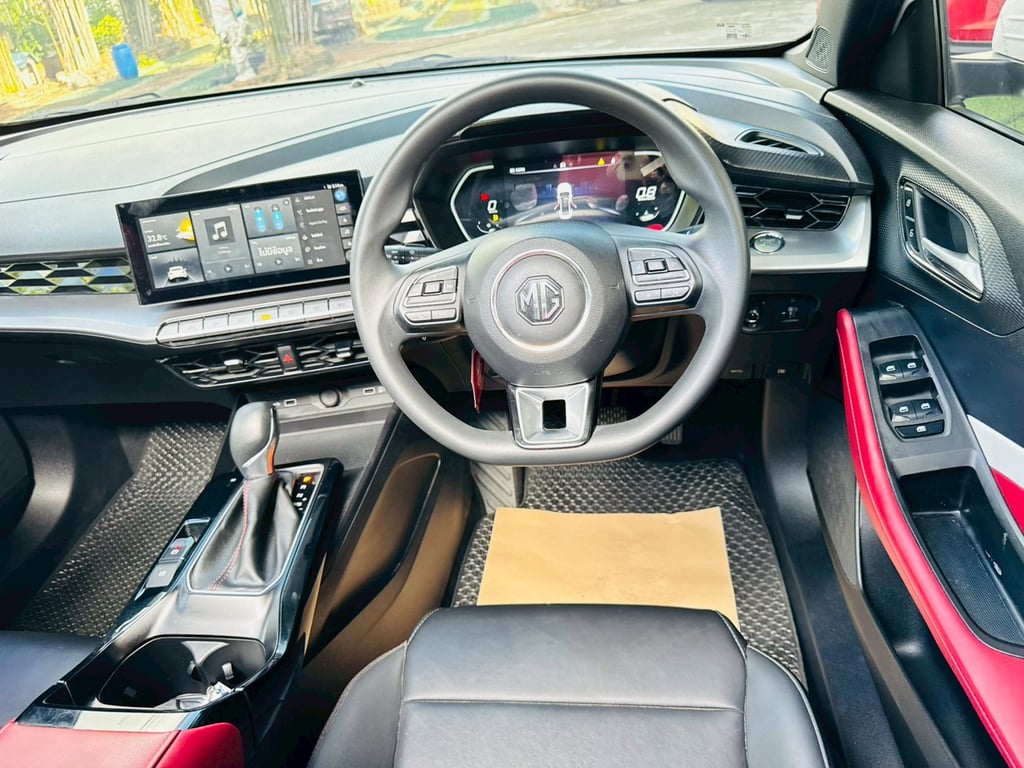 TOP สุด ไมล้แท้ 16,xxx กม #MG MG 5 1.5X Sunroof i-Smart  ปี 2024 