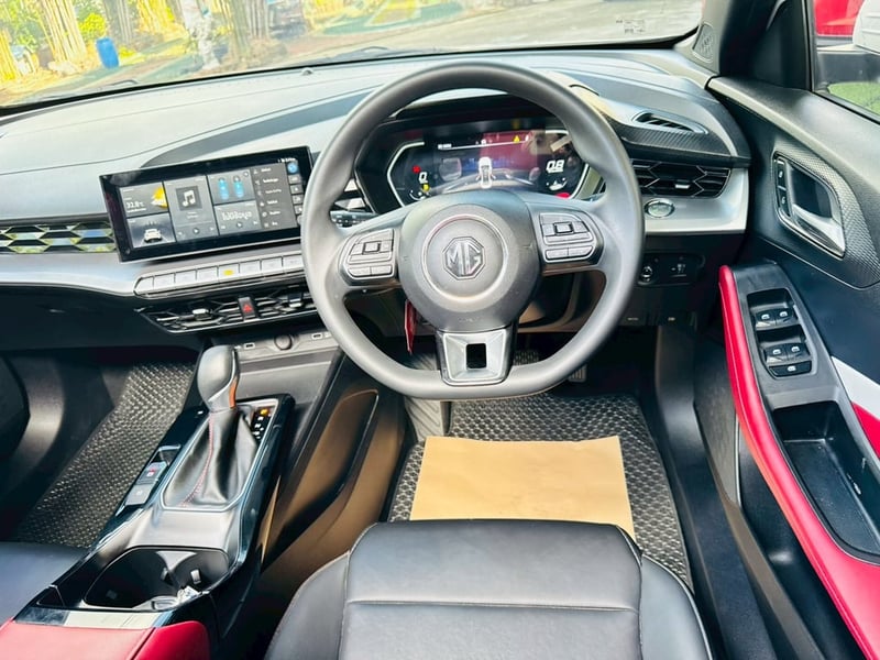 TOP สุด ไมล้แท้ 16,xxx กม #MG MG 5 1.5X Sunroof i-Smart ปี 2024 TOP สุด ไมล้แท้ 16,xxx กม #MG MG 5 1.5X Sunroof i-Smart ปี 2024