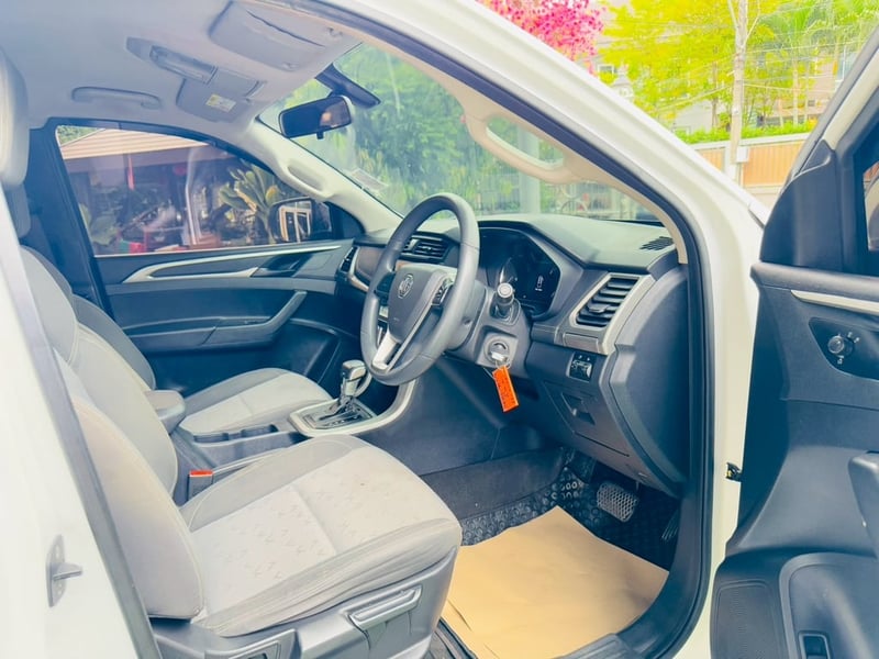 เกียร์ออโต้ พร้อมคอกหลัง #MG EXTENDER GAINTCAB 2.0 GRAND D ปี 2021