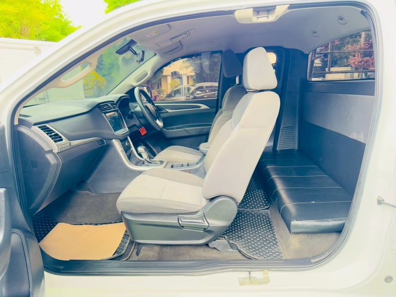 เกียร์ออโต้ พร้อมคอกหลัง #MG EXTENDER GAINTCAB 2.0 GRAND D ปี 2021